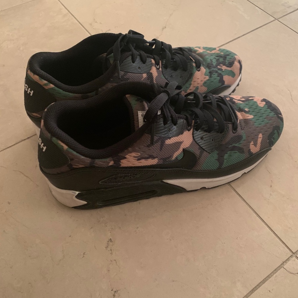 Nike ID Air Max 90 Camo